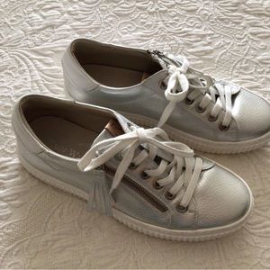 Ron White Leather Metallic Trimmed Sneakers size 38